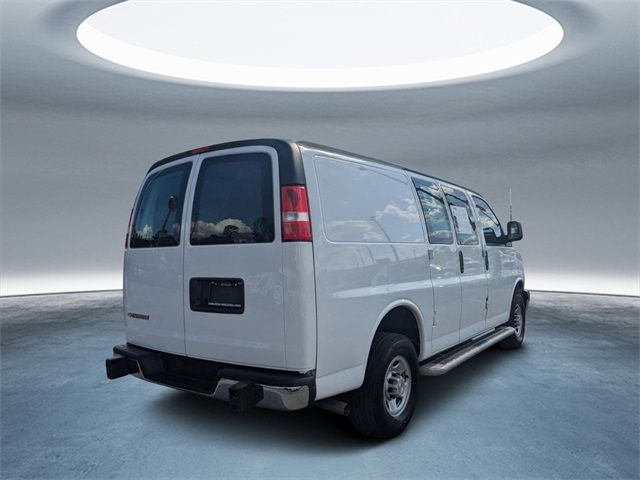 2022 Chevrolet Express Base