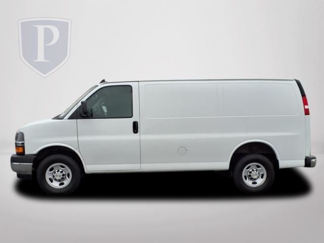 2022 Chevrolet Express Base