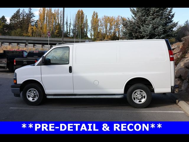 2022 Chevrolet Express Base