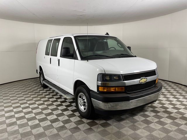 2022 Chevrolet Express Base