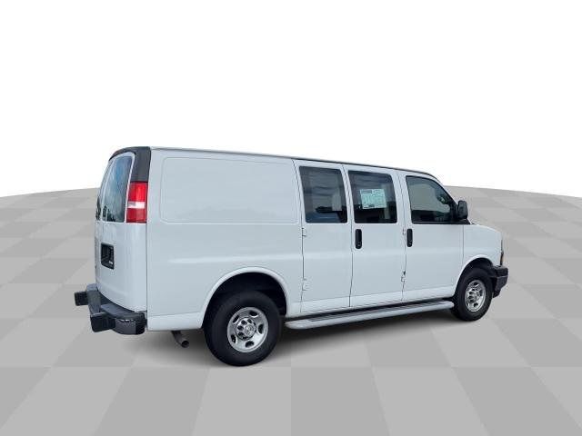 2022 Chevrolet Express Base