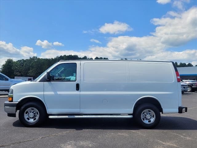 2022 Chevrolet Express Base