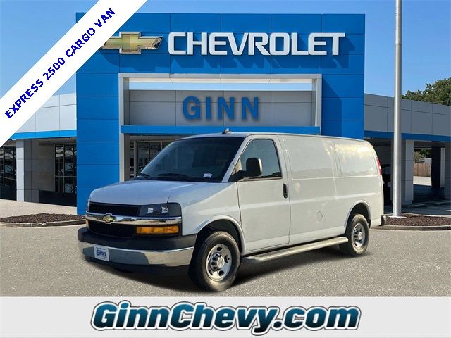 2022 Chevrolet Express Base