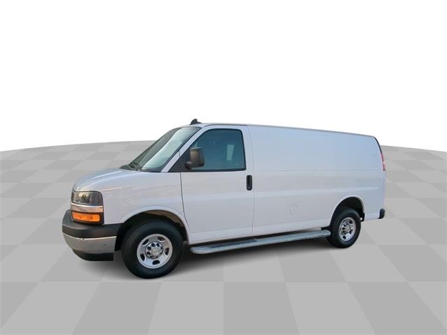 2022 Chevrolet Express Base