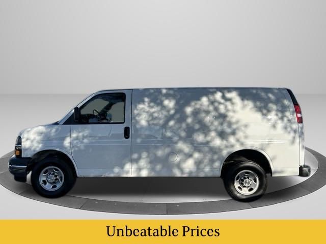 2022 Chevrolet Express Base