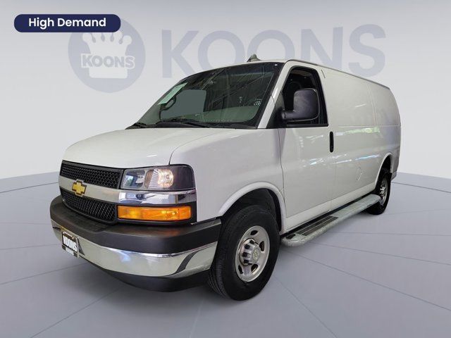 2022 Chevrolet Express Base