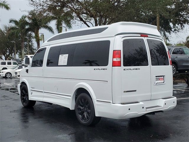 2022 Chevrolet Express Base