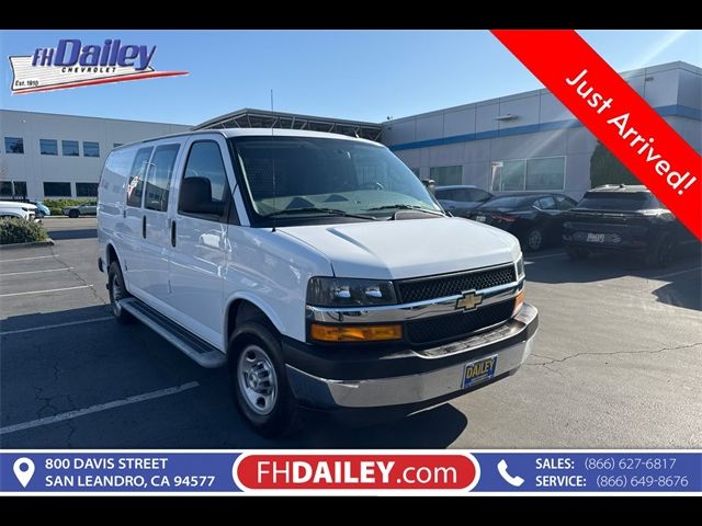 2022 Chevrolet Express Base