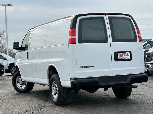 2022 Chevrolet Express Base