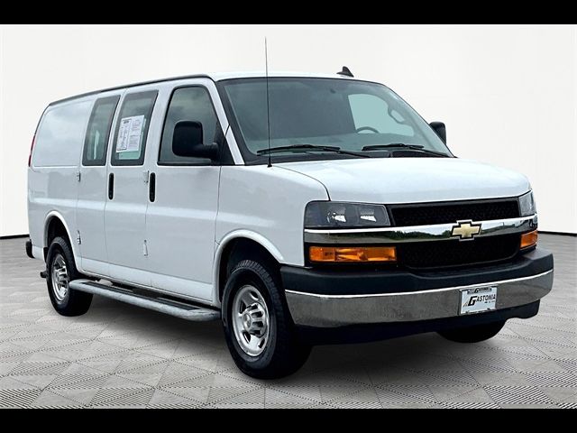 2022 Chevrolet Express Base