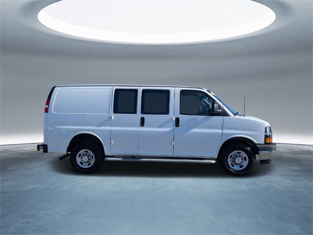 2022 Chevrolet Express Base