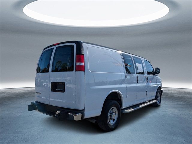 2022 Chevrolet Express Base