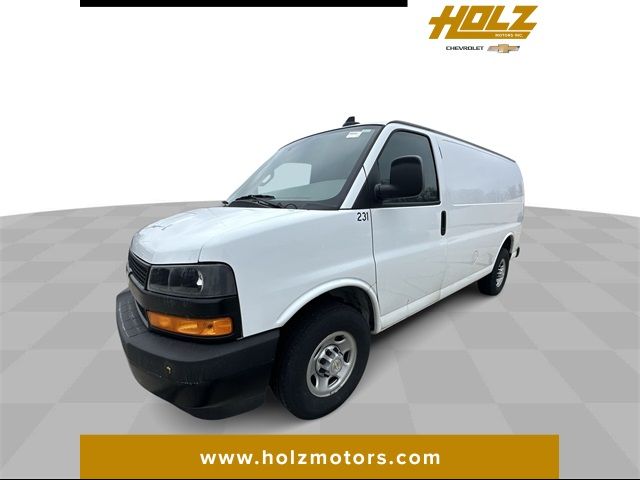 2022 Chevrolet Express Base