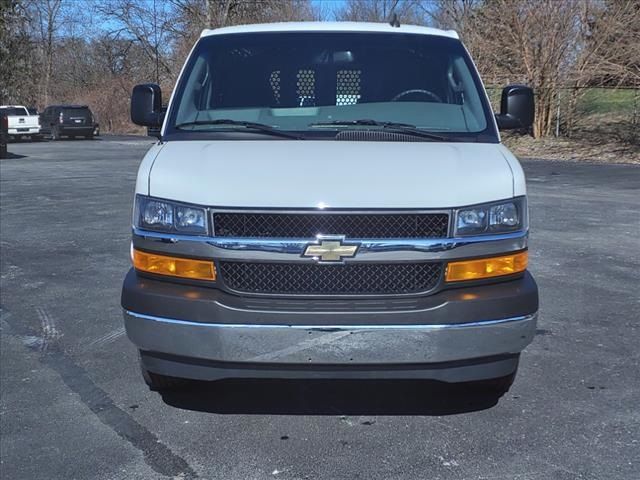 2022 Chevrolet Express Base