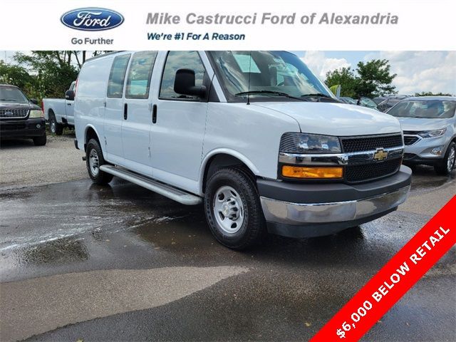 2022 Chevrolet Express Base