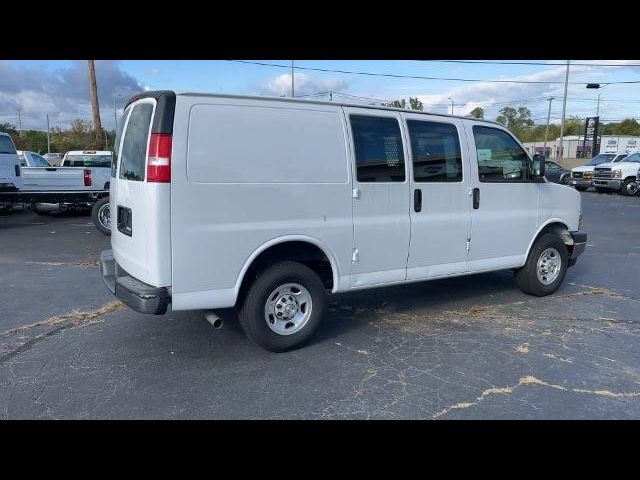 2022 Chevrolet Express Base