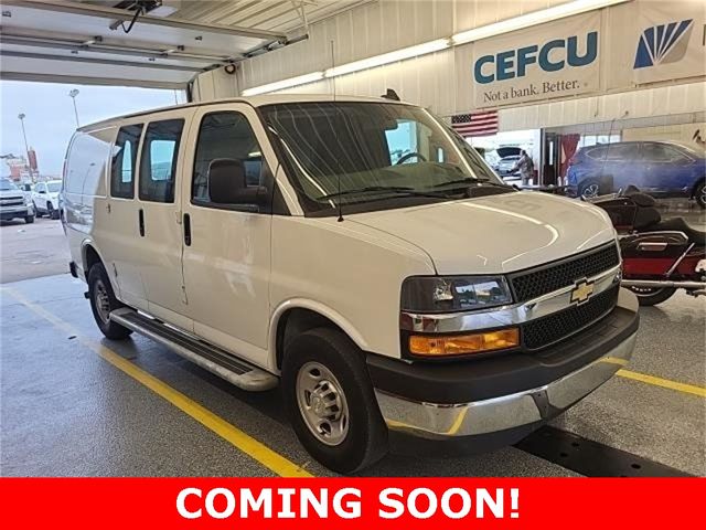 2022 Chevrolet Express Base