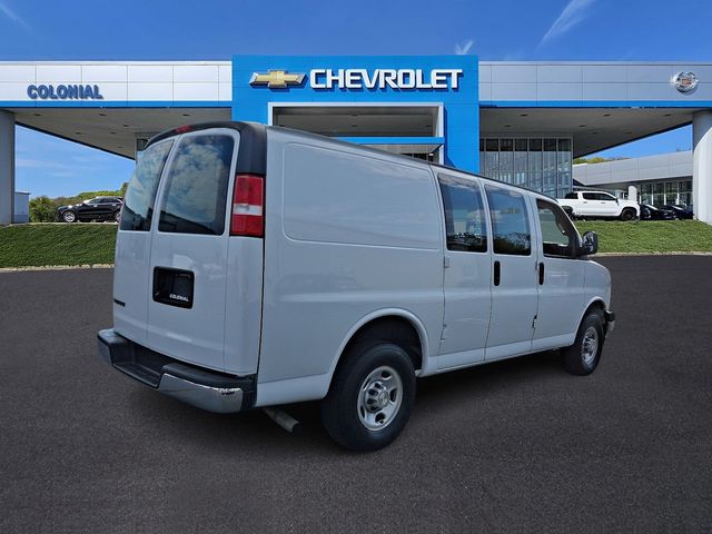 2022 Chevrolet Express Base