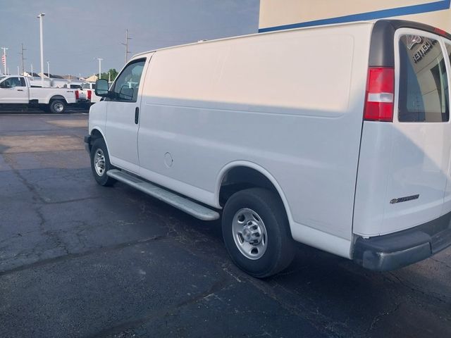 2022 Chevrolet Express Base