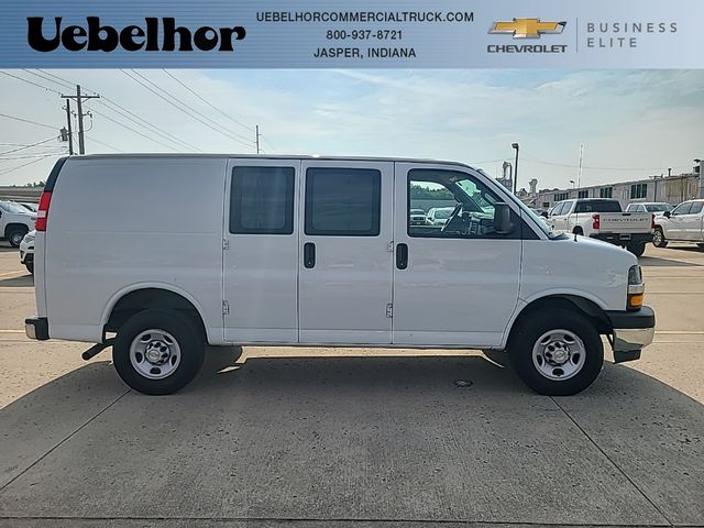 2022 Chevrolet Express Base