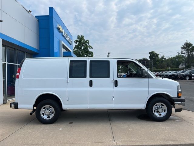 2022 Chevrolet Express Base