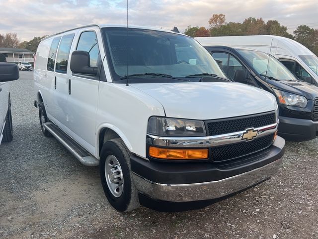 2022 Chevrolet Express Base