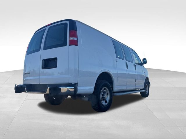 2022 Chevrolet Express Base