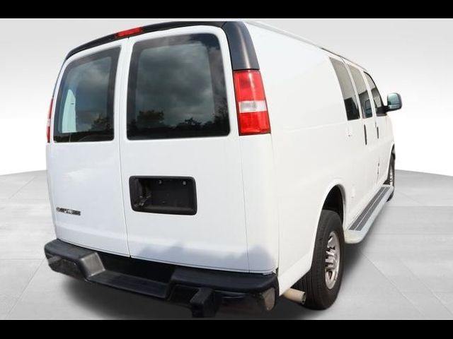 2022 Chevrolet Express Base