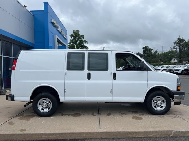 2022 Chevrolet Express Base