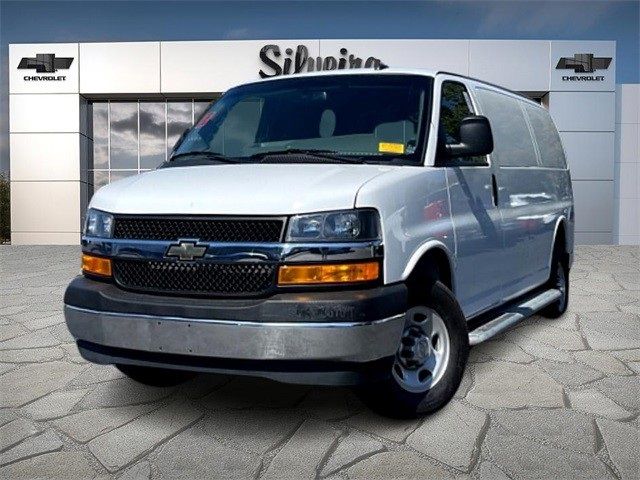 2022 Chevrolet Express Base