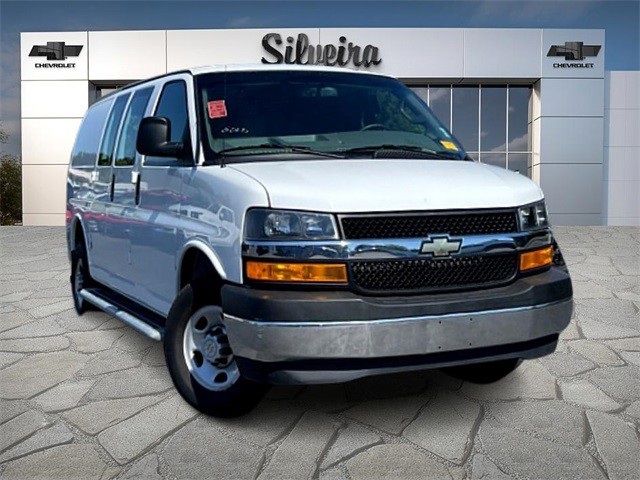 2022 Chevrolet Express Base