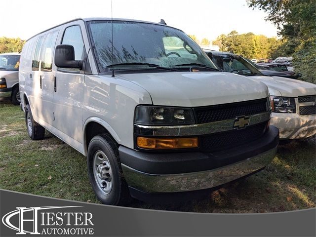 2022 Chevrolet Express Base