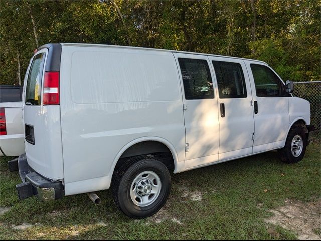 2022 Chevrolet Express Base