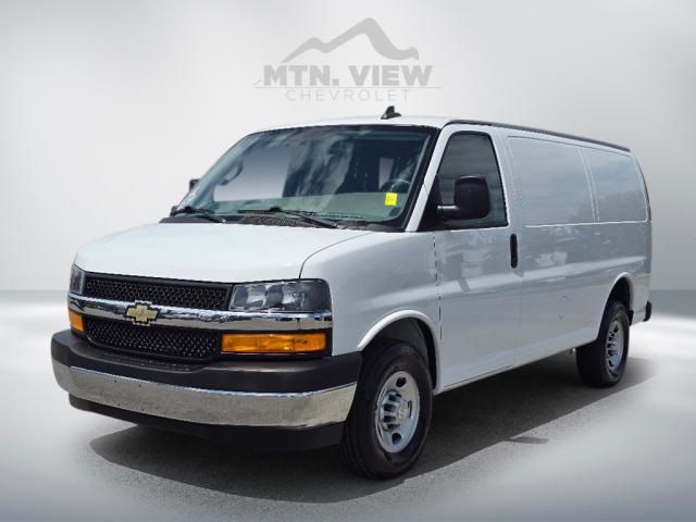 2022 Chevrolet Express Base