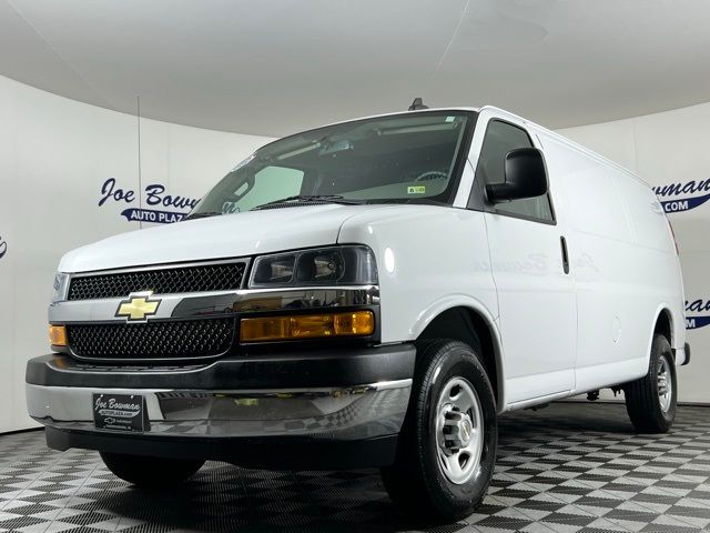 2022 Chevrolet Express Base