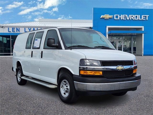 2022 Chevrolet Express Base