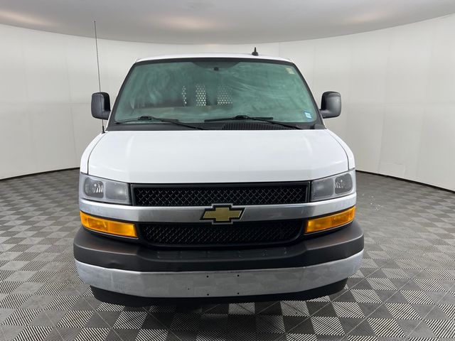 2022 Chevrolet Express Base