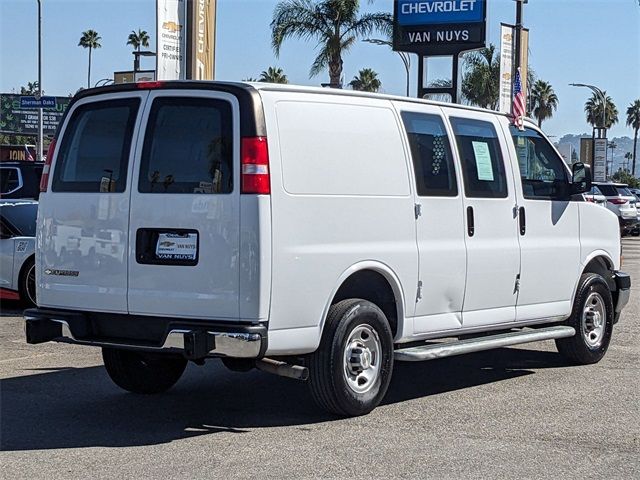 2022 Chevrolet Express Base