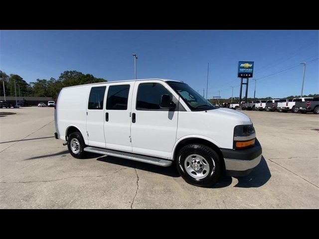 2022 Chevrolet Express Base