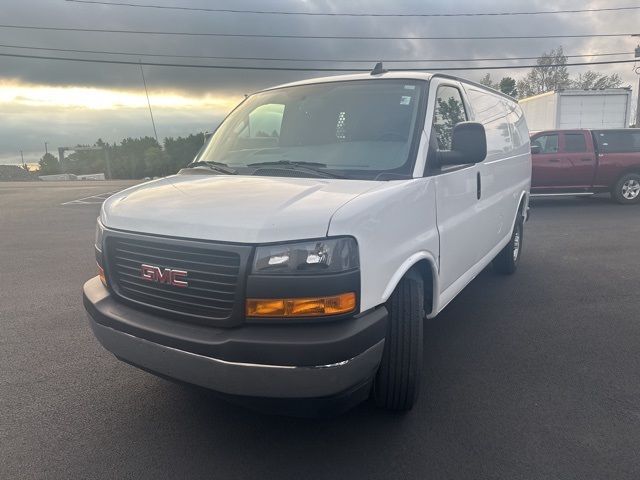 2022 Chevrolet Express Base