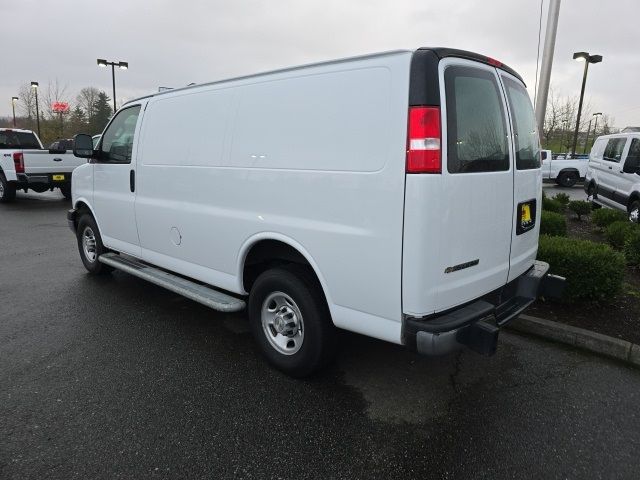 2022 Chevrolet Express Base