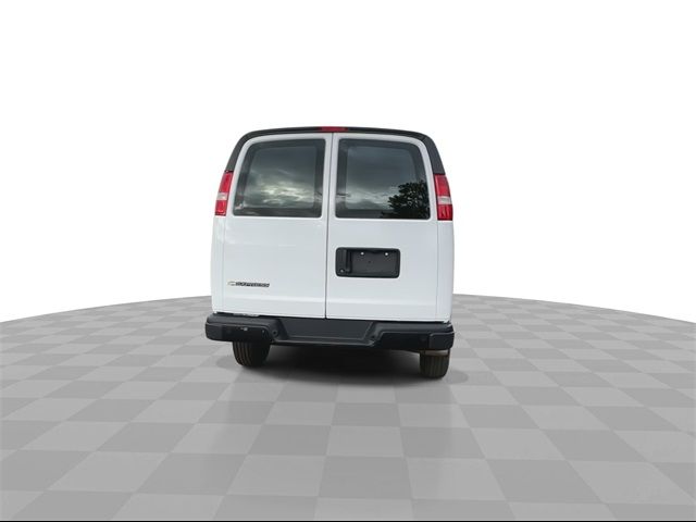 2022 Chevrolet Express Base