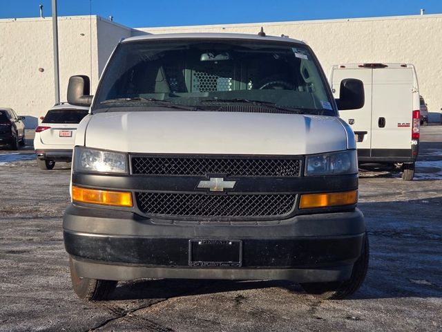 2022 Chevrolet Express Base