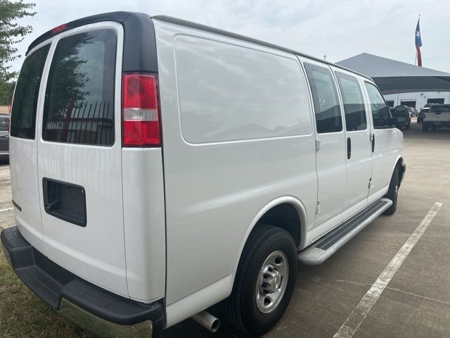 2022 Chevrolet Express Base