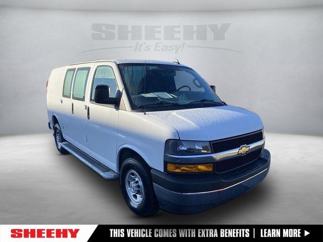 2022 Chevrolet Express Base