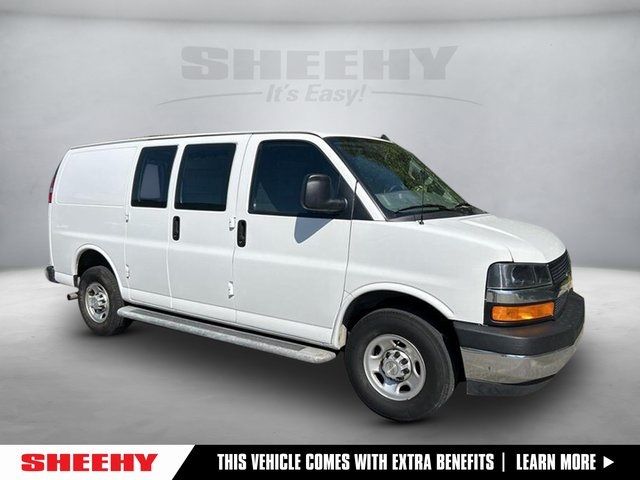 2022 Chevrolet Express Base