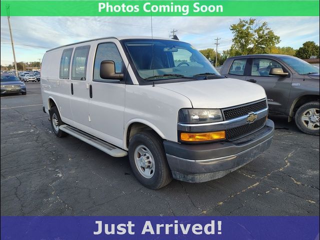 2022 Chevrolet Express Base