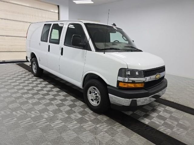 2022 Chevrolet Express Base