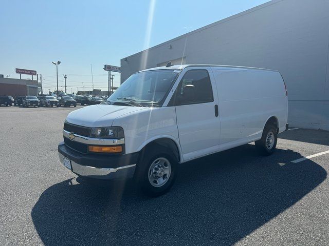 2022 Chevrolet Express Base