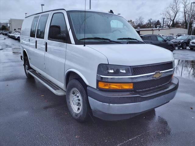 2022 Chevrolet Express Base